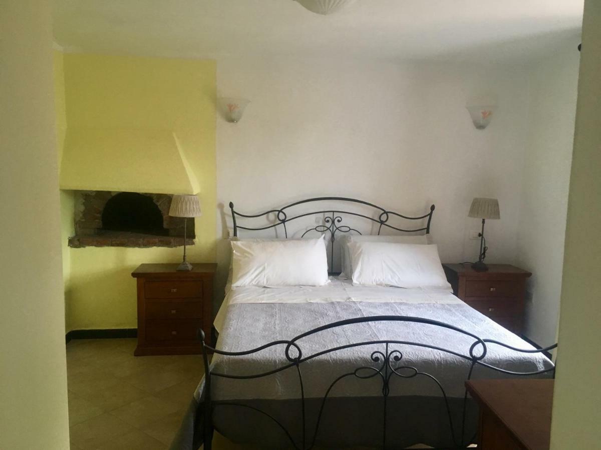 Agriturismo La Ferriera Pignone Eksteriør billede